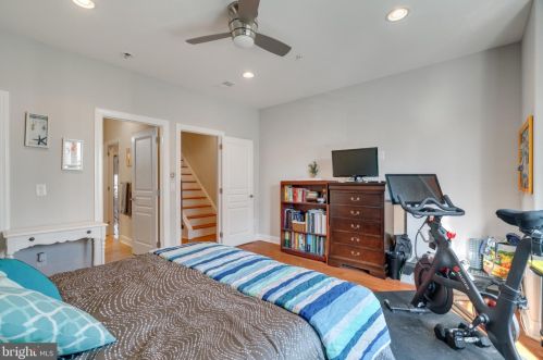 1936 Cumberland St, Philadelphia PA 19125-0037 exterior