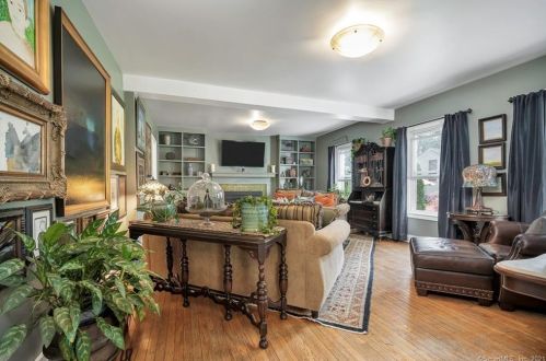 139 Church St, Seymour CT 06483-2503 exterior