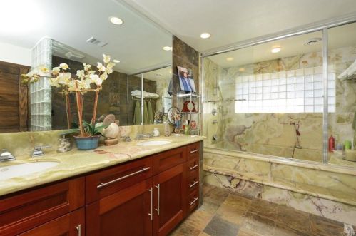 867 Mandalay Bch Rd, Oxnard CA 93035-1078 exterior