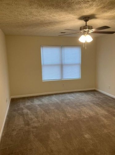 1204 Fairington Club Dr, Lithonia, GA 30038-5680