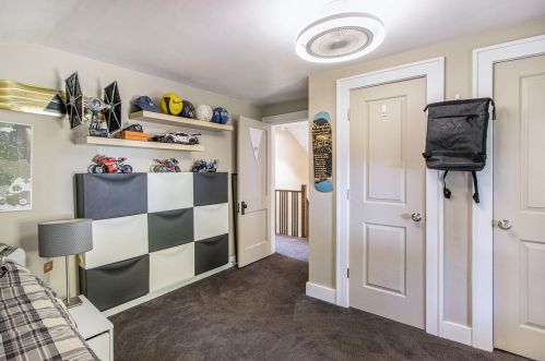 2020 Grand Ave, Kalamazoo MI 49006-4306 exterior