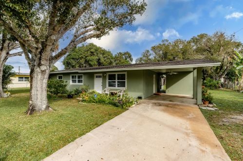 2710 29th St, Fort Pierce, FL 34981-6014