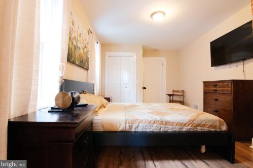 217 Chestnut St, Lancaster, PA 17602-2705