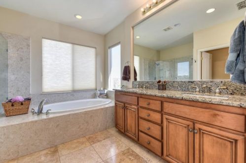 5046 Courtney Way, Folsom CA  95762-5478 exterior