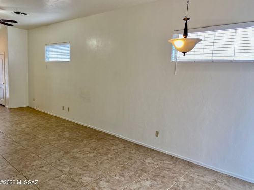 7378 Calle Nostalgico, Tucson AZ 85715-2820 exterior