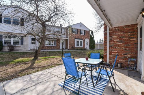 4947 Colonial Ct, Milwaukee WI exterior