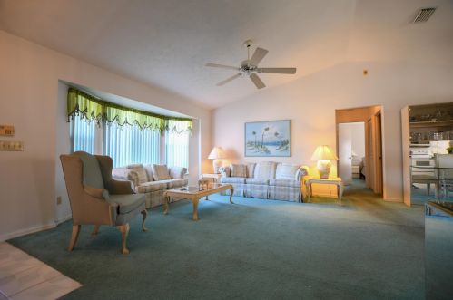 3106 Mall Ter, Fort Pierce, FL 34984-6347