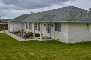 316 61st Ave, Yakima, WA 98908-2722