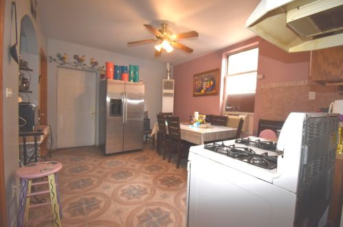 2537 Hamlin Ave, Chicago IL 60647-1009 exterior