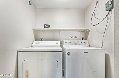 1326 Ivanhoe St, Chandler AZ  85225-5319 exterior