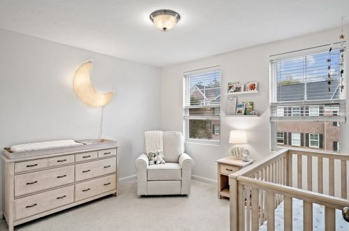 868 Highpointe Cir, Pittsburgh PA 15220-1854 exterior