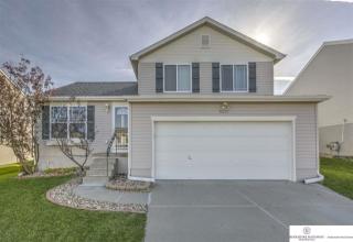 16127 Briar St, Omaha, NE 68136-1194