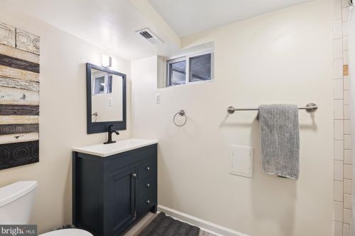 608 Columbia Rd, Washington DC 20001-2905 exterior