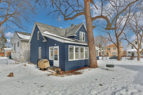 114 4 Ave, South Saint Paul MN 55075-2095 exterior