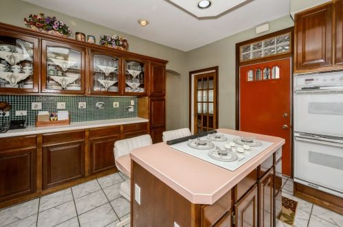 5654 Spaulding Ave, Chicago IL 60651-4139 exterior