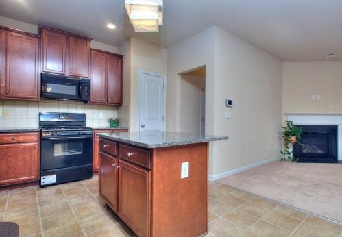 2241 Capella Cir, Atlanta GA  30331-3864 exterior