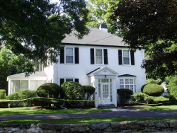 59 Grove St, Newton, MA 02466-2316