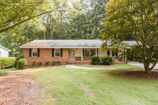 221 Briarcliff Ln, Cary NC  27511-4601 exterior