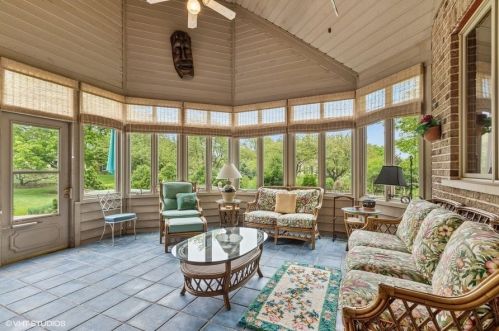 7104 Braemar Cir, Bull Valley IL 60014-6603 exterior