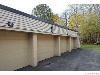 68 Penn Ln, Rochester NY  14625-2218 exterior