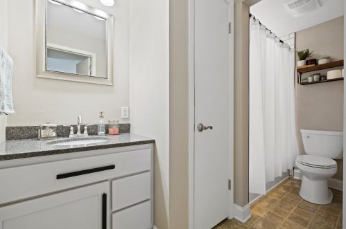 3985 84, Milwaukee WI 53228-2339 exterior