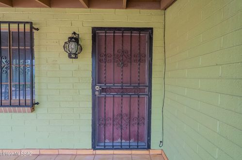 817 District St, Tucson AZ 85714-1105 exterior
