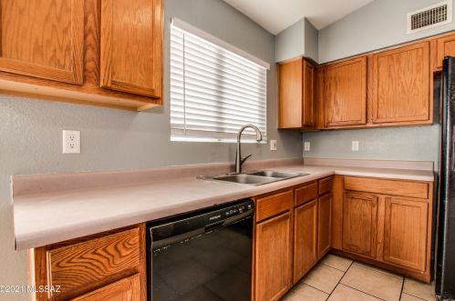 3413 Calle De Ln Bajada, Tucson AZ 85746-8341 exterior