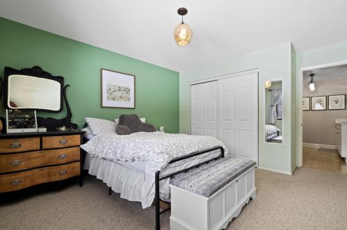 3985 84, Milwaukee WI 53228-2339 exterior