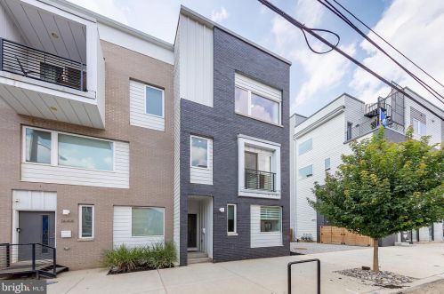 1646 5th St, Philadelphia PA  19122-1208 exterior