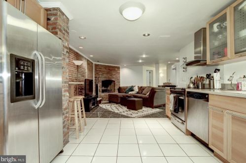 2015 Q St, Washington DC 20002-2373 exterior