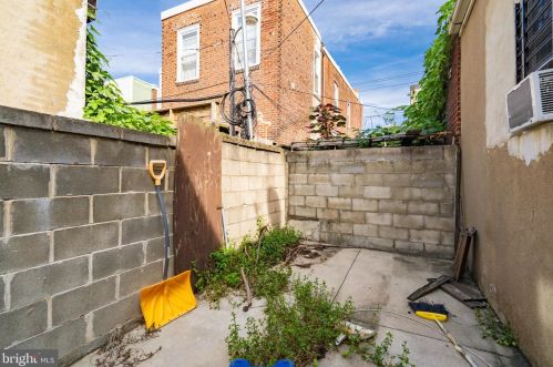 1908 19 St, Philadelphia PA 19145-2812 exterior