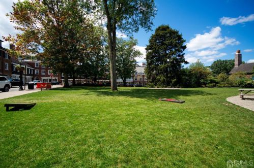 25 Palmer Sq, Princeton NJ 08542-3723 exterior