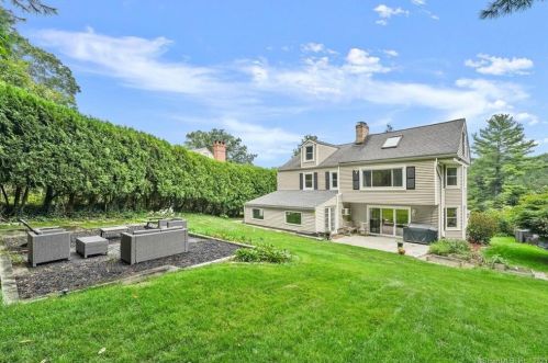 304 Orch St, Greenwich CT exterior