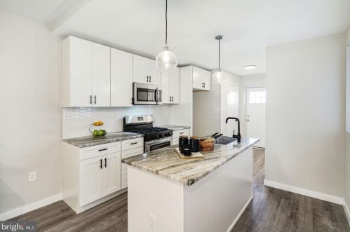 1039 51 St, Philadelphia PA 19143-4213 exterior