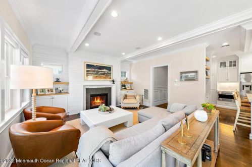 33 Park Ave, Locust NJ  07760-1523 exterior