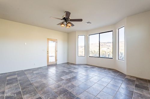 48909 3rd Ave, Phoenix AZ 85027-4700 exterior