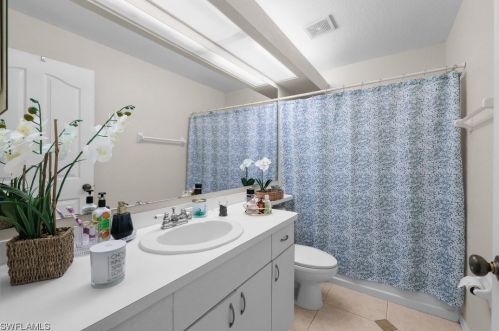 1970 8 St, Naples FL 34120-3468 exterior