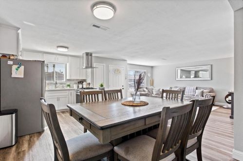 431 Lewis St, Turlock CA  95380-5828 exterior