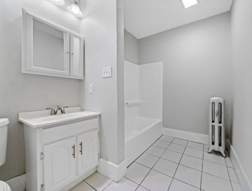 31 Hitchcock Rd, Worcester MA 01603-2622 exterior