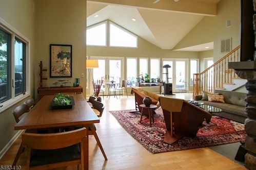 7 Elba Ave, Hopatcong NJ  07843-1807 exterior