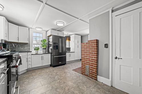 33 Washington St, Concord NH  03301-4341 exterior