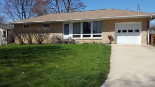 1906 Broadmoor Dr, Champaign, IL 61821-5852