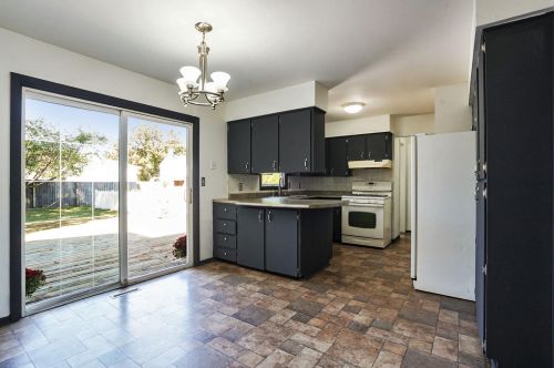 5467 Greenboro Dr, Grand Rapids MI 49508-6044 exterior