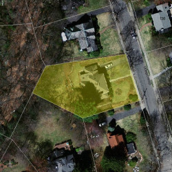 141 Gordon Rd, Newton MA 02468-1226 aerial view