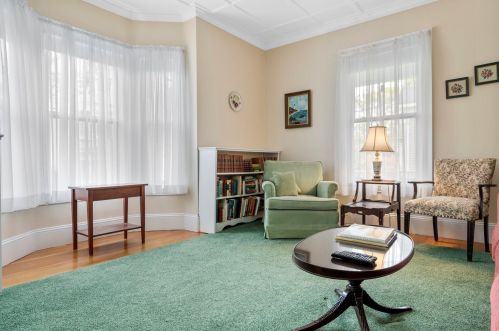 36 Morning St, Portland ME 04101-4429 exterior