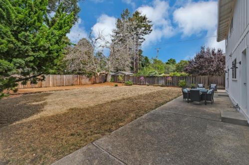 621 Monterey Ave, Capitola CA 95010-3614 exterior