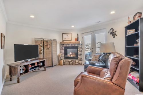 1491 Tuscan Oak Way, Sandy UT 84092-4601 exterior