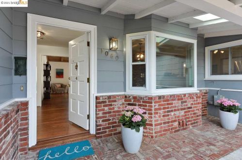 1060 Overlook Rd, Berkeley CA 94708-1712 exterior