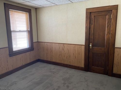 303 Haledon Ave, Paterson NJ 07508-2770 exterior