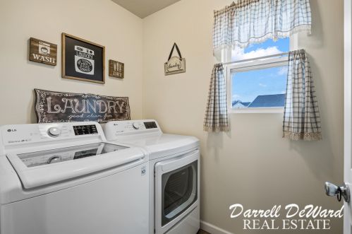 722 Misty Ridge Dr, Middlevle MI  49333-8395 exterior